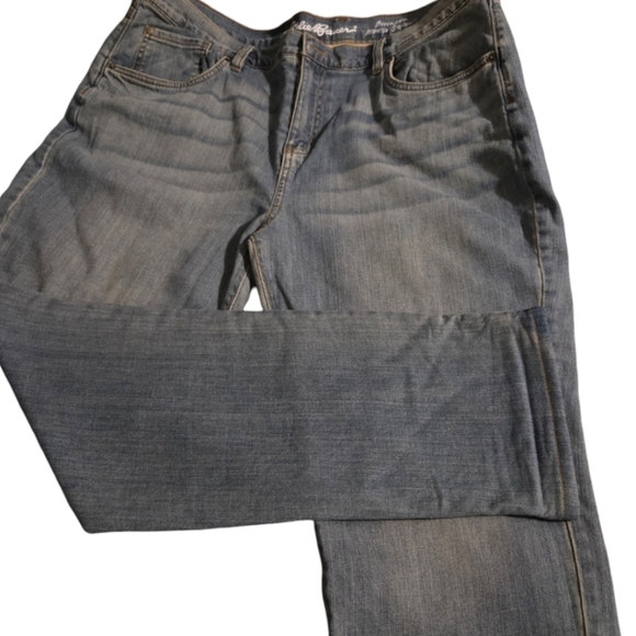 Eddie Bauer Women's Boyfriend Mid-Rise Straight Flannel Lined Jeans Sz 16 - Picture 3 of 12